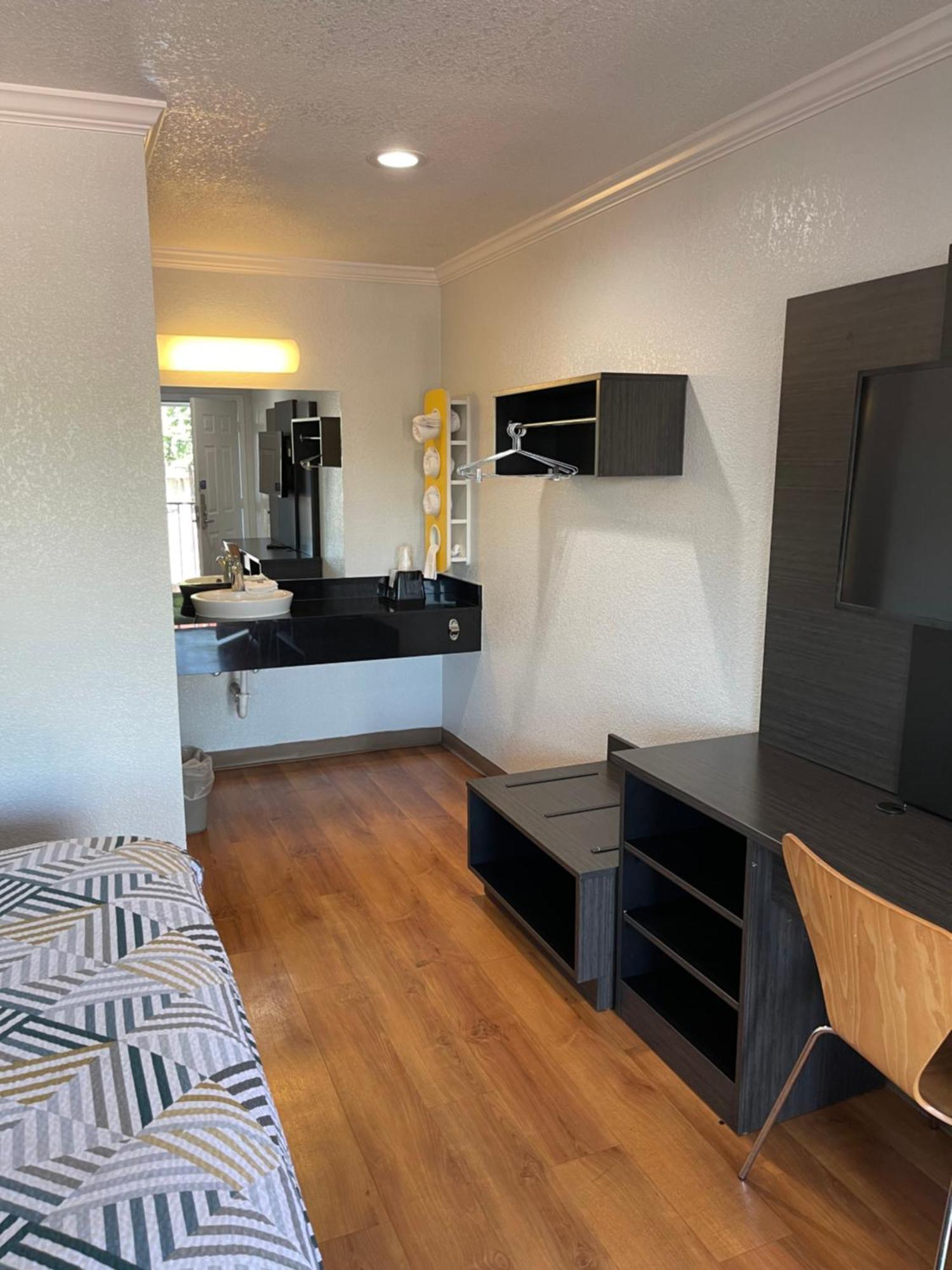 Motel 6 Sacramento, Ca - Downtown Extérieur photo