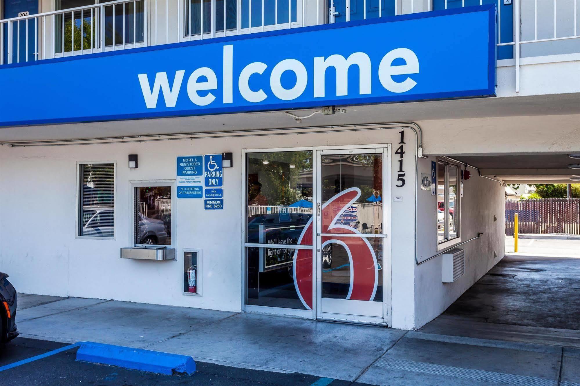 Motel 6 Sacramento, Ca - Downtown Extérieur photo