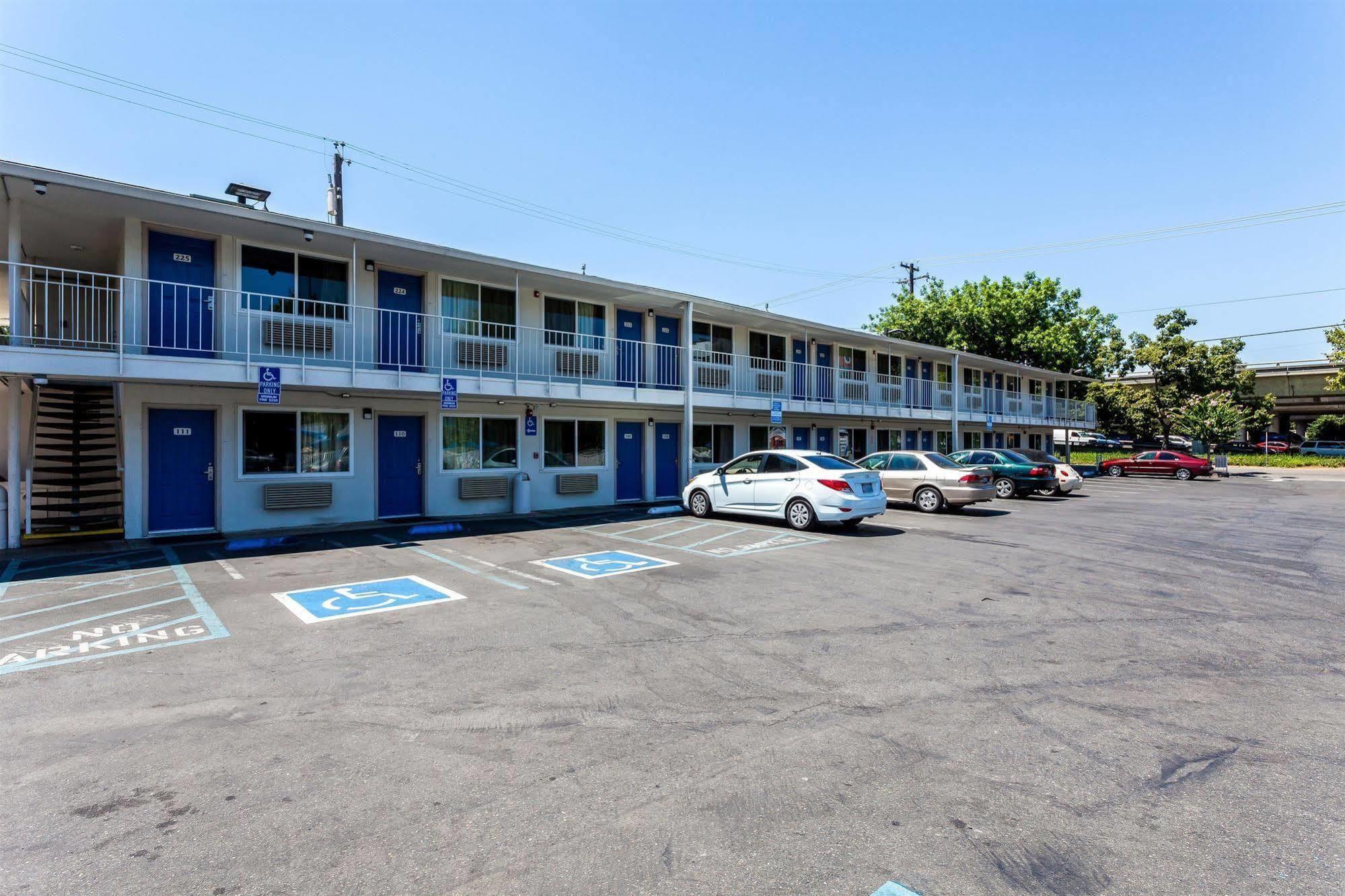 Motel 6 Sacramento, Ca - Downtown Extérieur photo